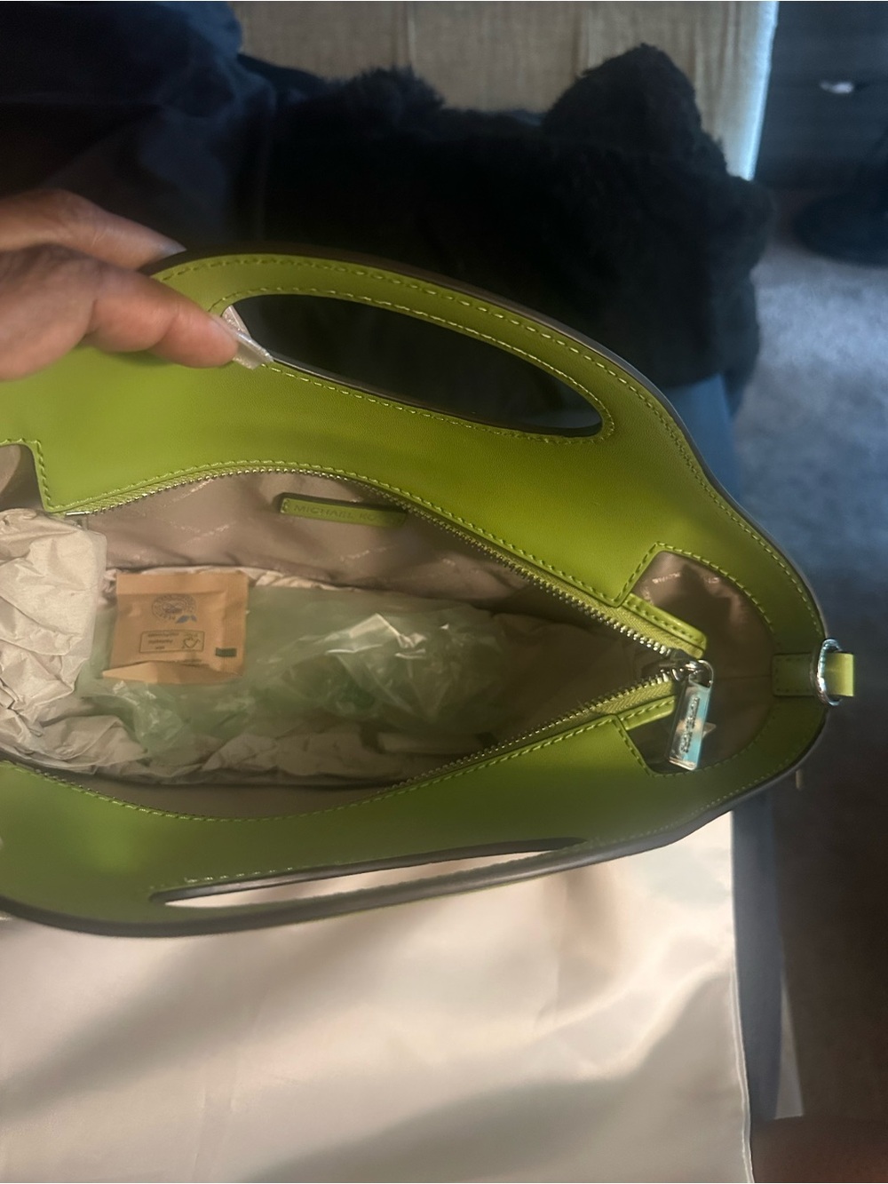 Michael Kors Natural Straw Tote with Lime Green Trim - Picture 4 of 6